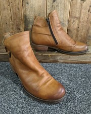 FLY LONDON Mel Tan Leather